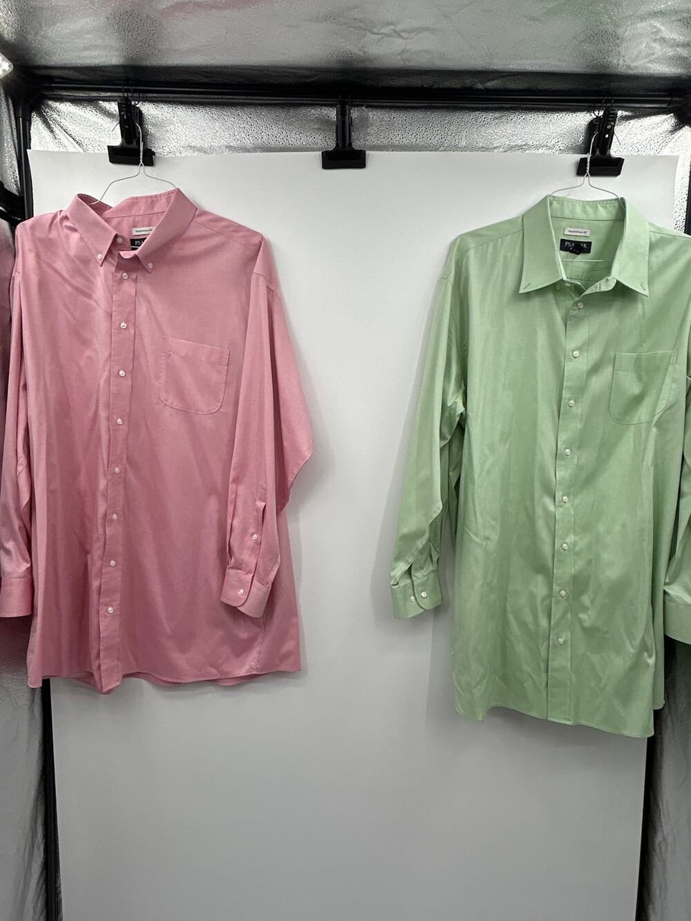 Jos A Bank Traveler Lot of 2 Men’s Dress Shirts 18½ 34/35 Cotton Traditional Fit